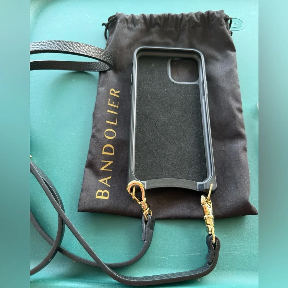 NWOT Bandolier Black Leather and Rifle Paper Co Clear/Floral Phone Case Set - Picture 3 of 5